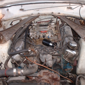 351W crammed in a Comet