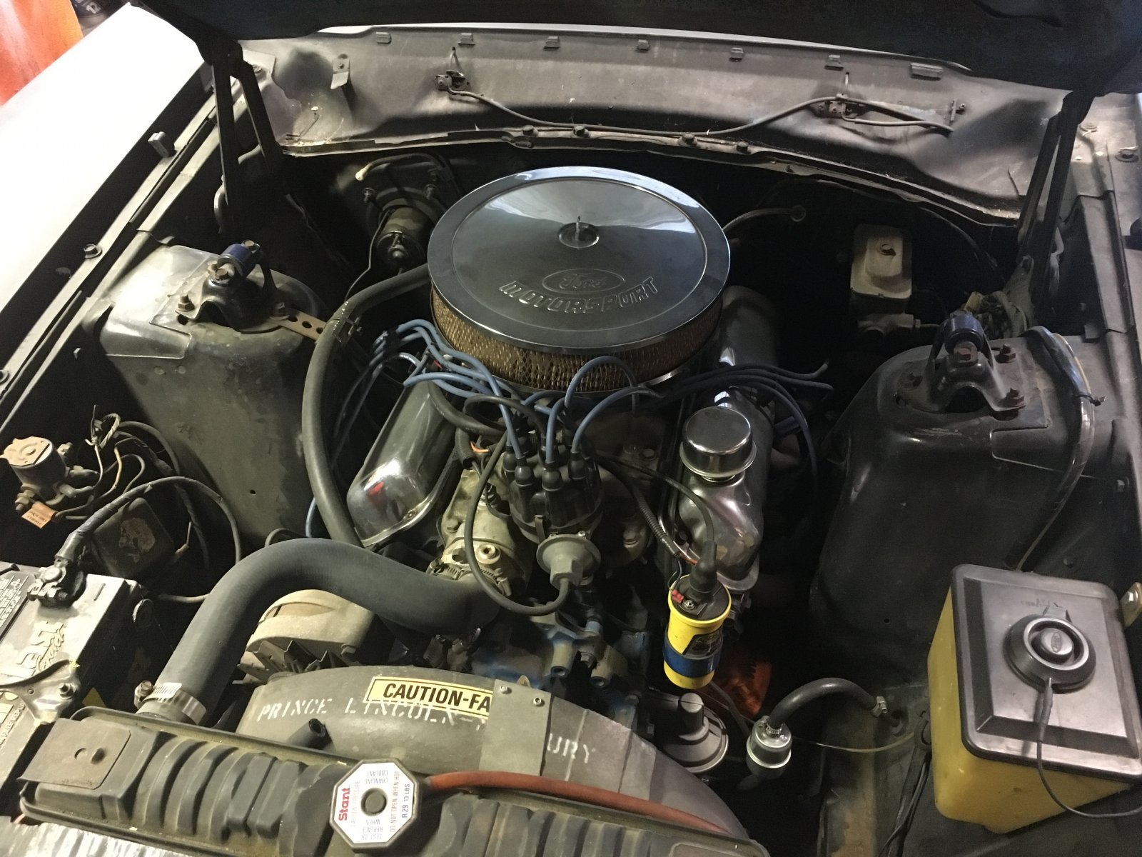 71 GT under the hood