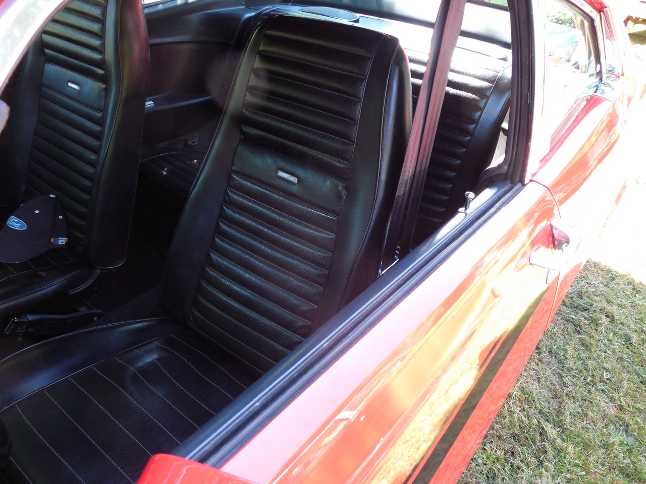 72 GT interior