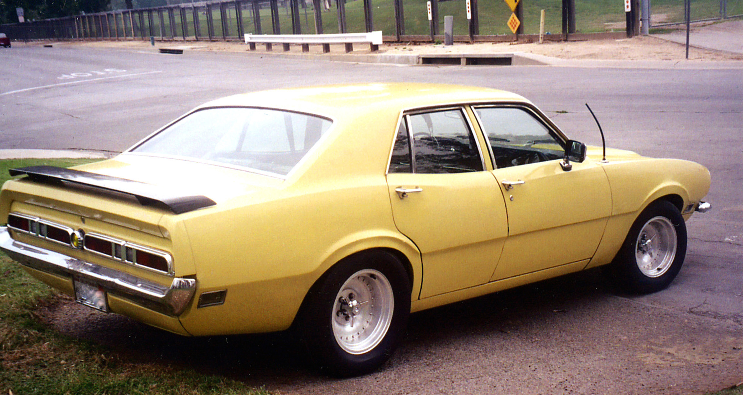 72ford maverick 4dor