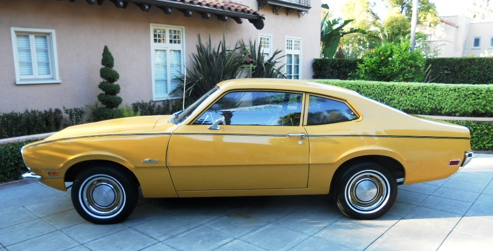 Maverick Meduim Yellow Gold