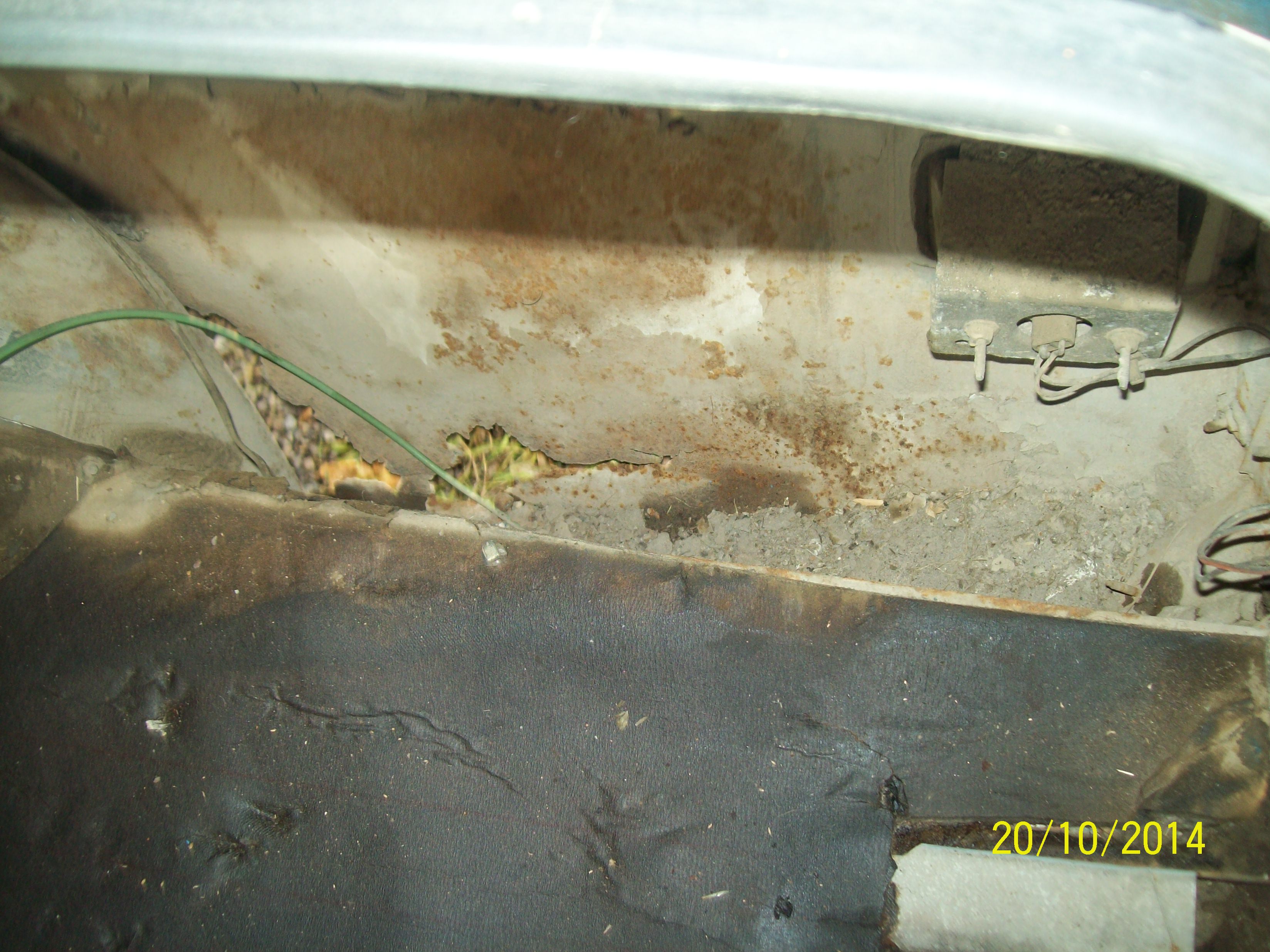 p side rot from trunk to wheel well