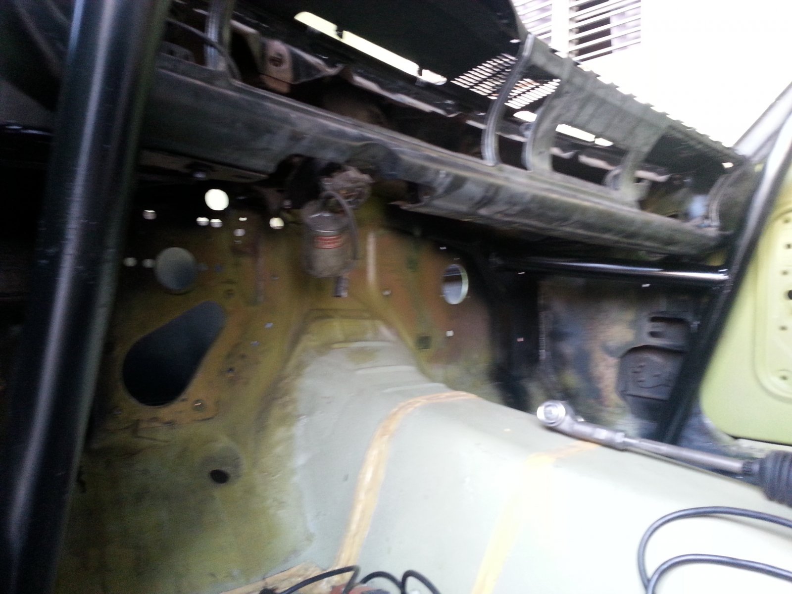 Roll cage link to front end